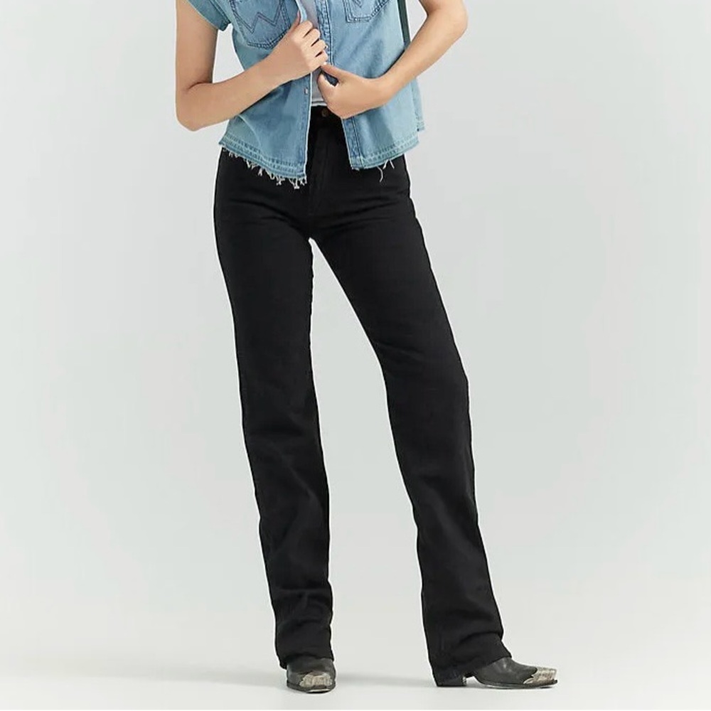 Wrangler 5 (28) Cowboy Cut Slim Fit Women’s Jeans Black High Rise Western